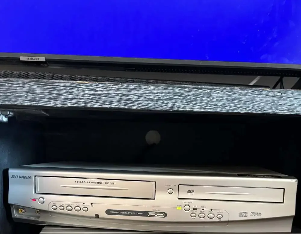Tested & working Sylvania SRDD495 DVD/VCR Combo Player